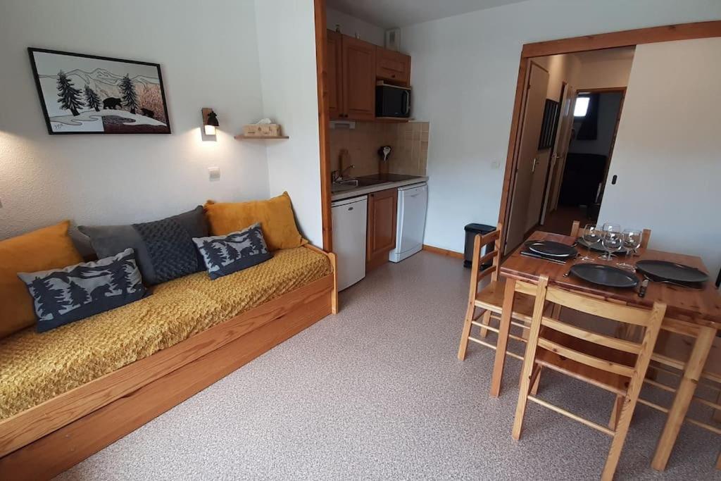 Superbe Appartement La Joue Du Loup Centre, 6 Personnes, Avec Parking Prive Saint-Étienne-en-Dévoluy エクステリア 写真